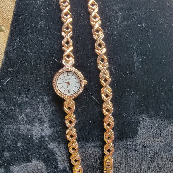 Armitron Womens Quartz Watch Gold Crystal Dress Watch Set Gift for Her - Picture 11 of 14